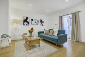 Basement Flat Avonmore - Living room