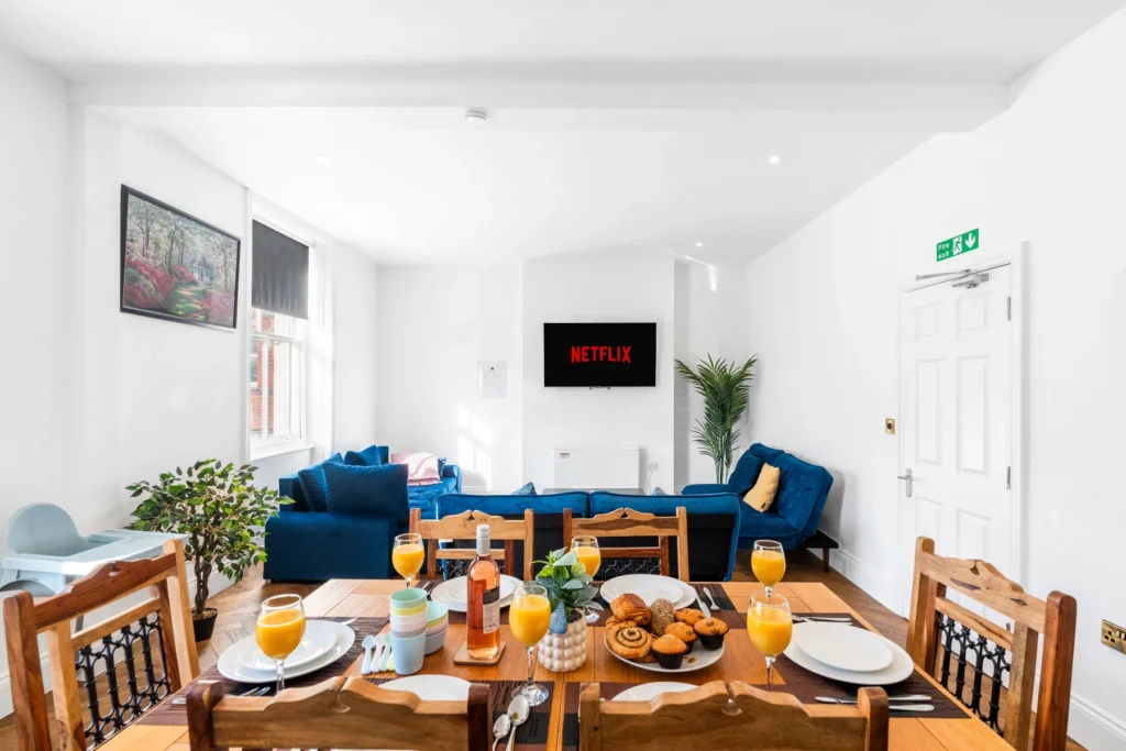 Spacious 2-Bedroom Apartment in the Heart of Brighton